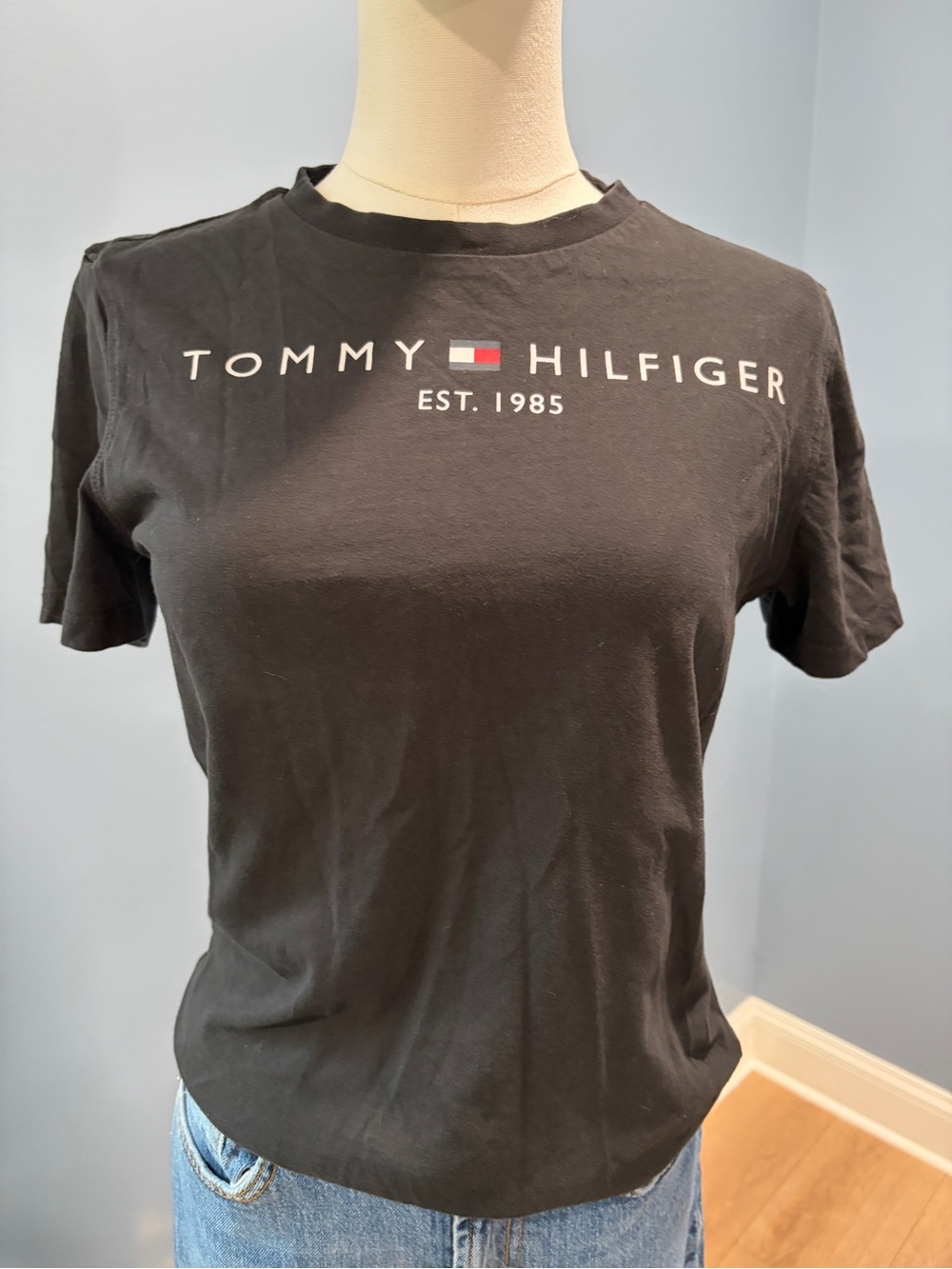 Tommy Hilfiger Black Logo Tee Organic Cotton Relaxed Fit Small - Picture 5 of 7